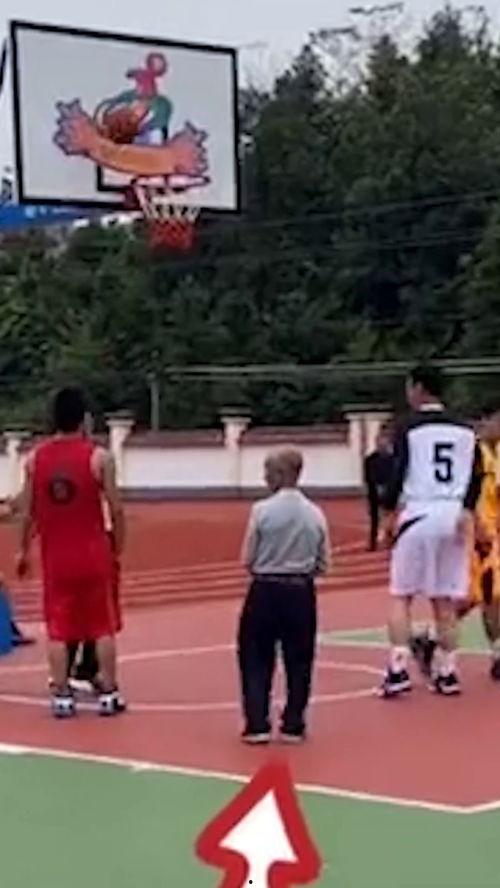 篮球爷爷,传承篮球精神，演绎人生精彩